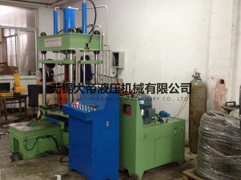 Four column push-pull table hydraulic press